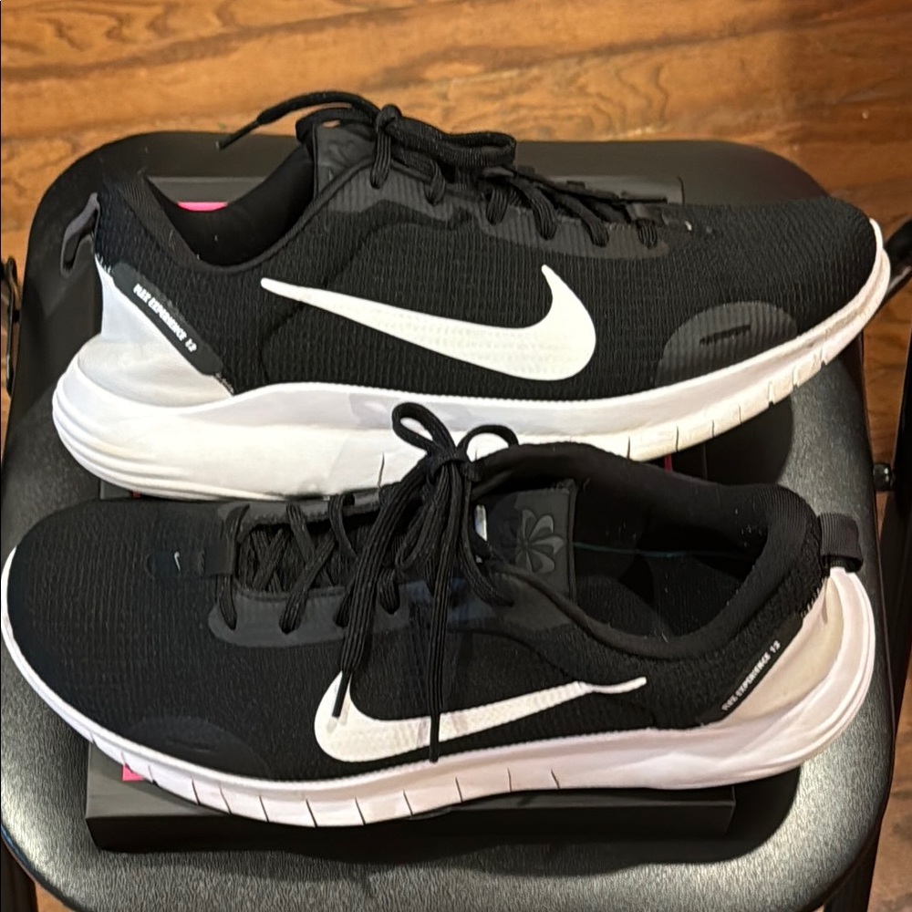 Nike Black and White Running Sneakers Mens Size 12W